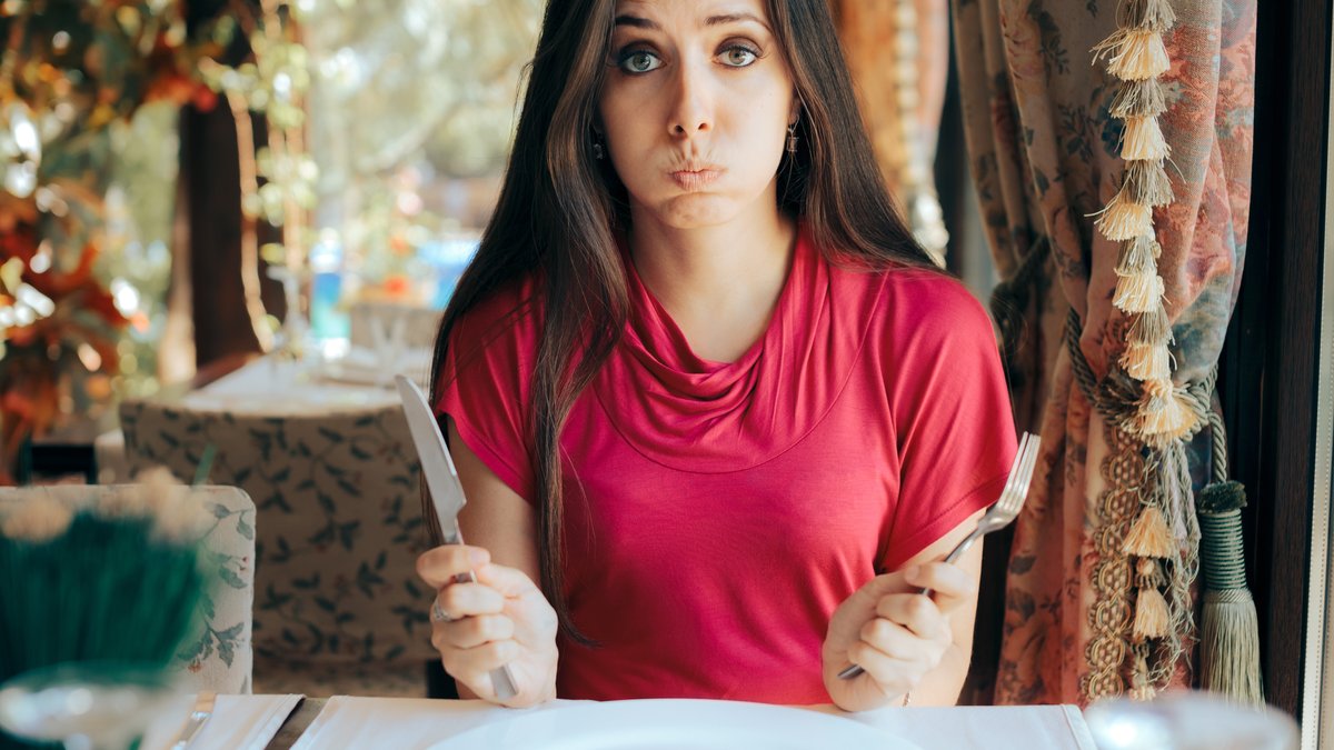 40 Tage auf Essen verzichten? Diese Fastenkuren sind kürzere Alternativen.. © Nicoleta Ionescu/Shutterstock.com