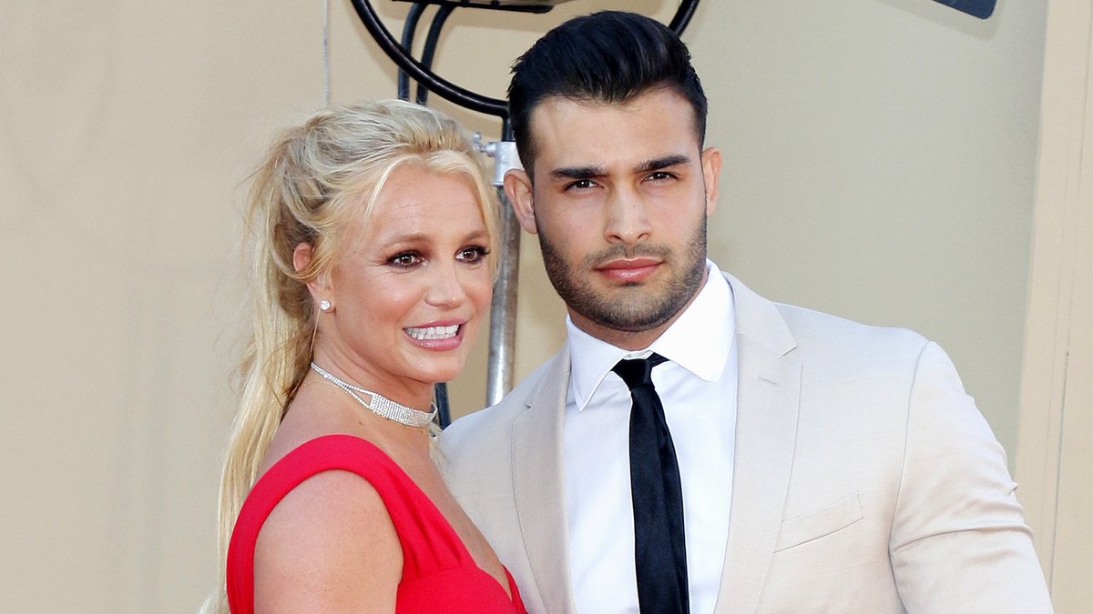 Britney Spears und Sam Asghari sind gerade gemeinsam im Urlaub.. © Tinseltown/Shutterstock.com