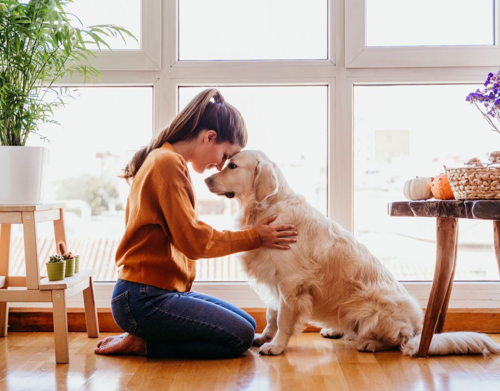 Frau mit Hund