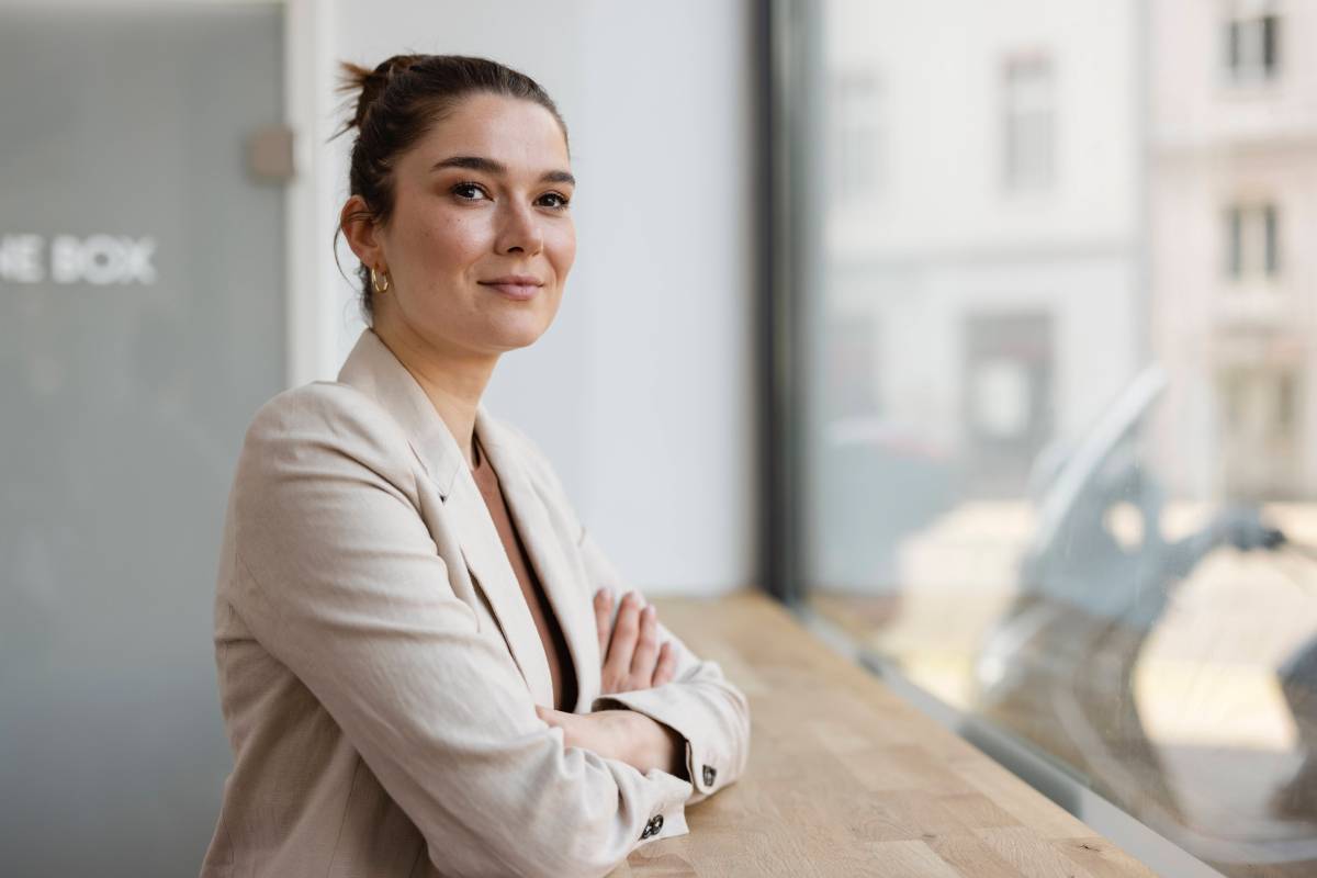 Selbstbewusste Business-Frau