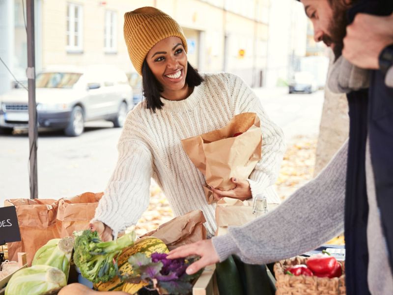 Preise verhandeln Wochenmarkt Gemüse