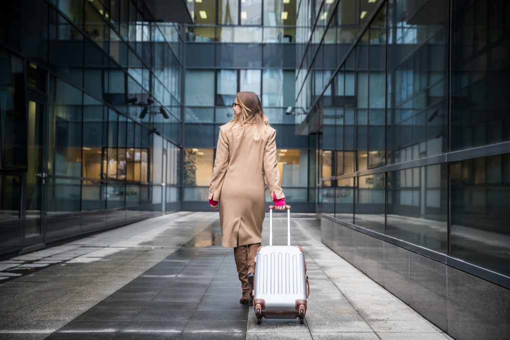 Handgepaeck Koffer Gepäck im Hotel lagern