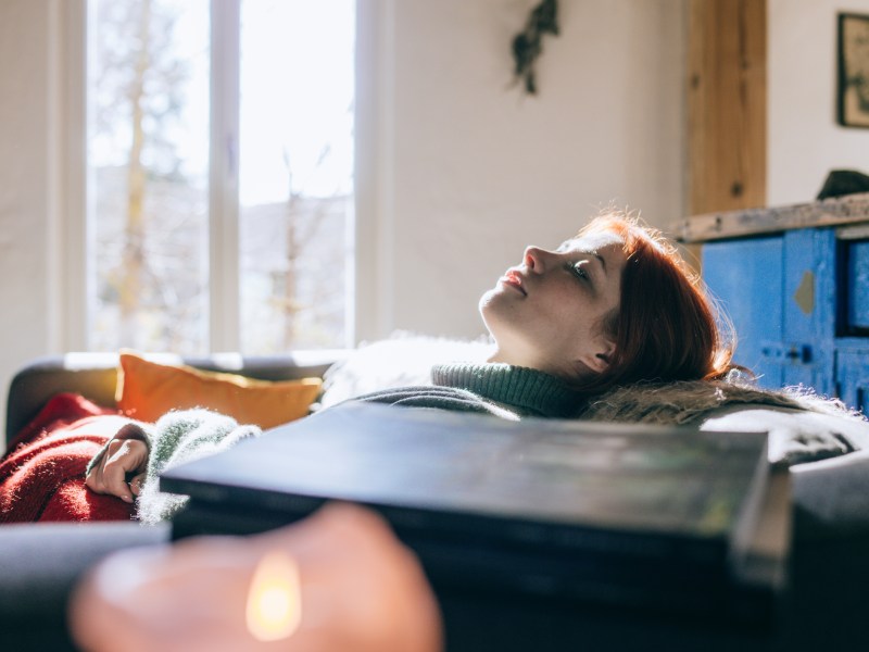 Frau Mittagsschlaf Nickerchen Power Nap