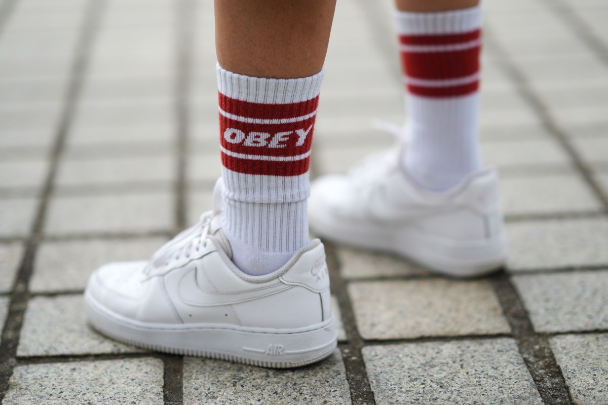weiße Sneaker
