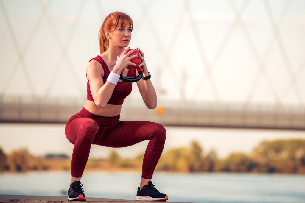 Frau Squat Kettlebell