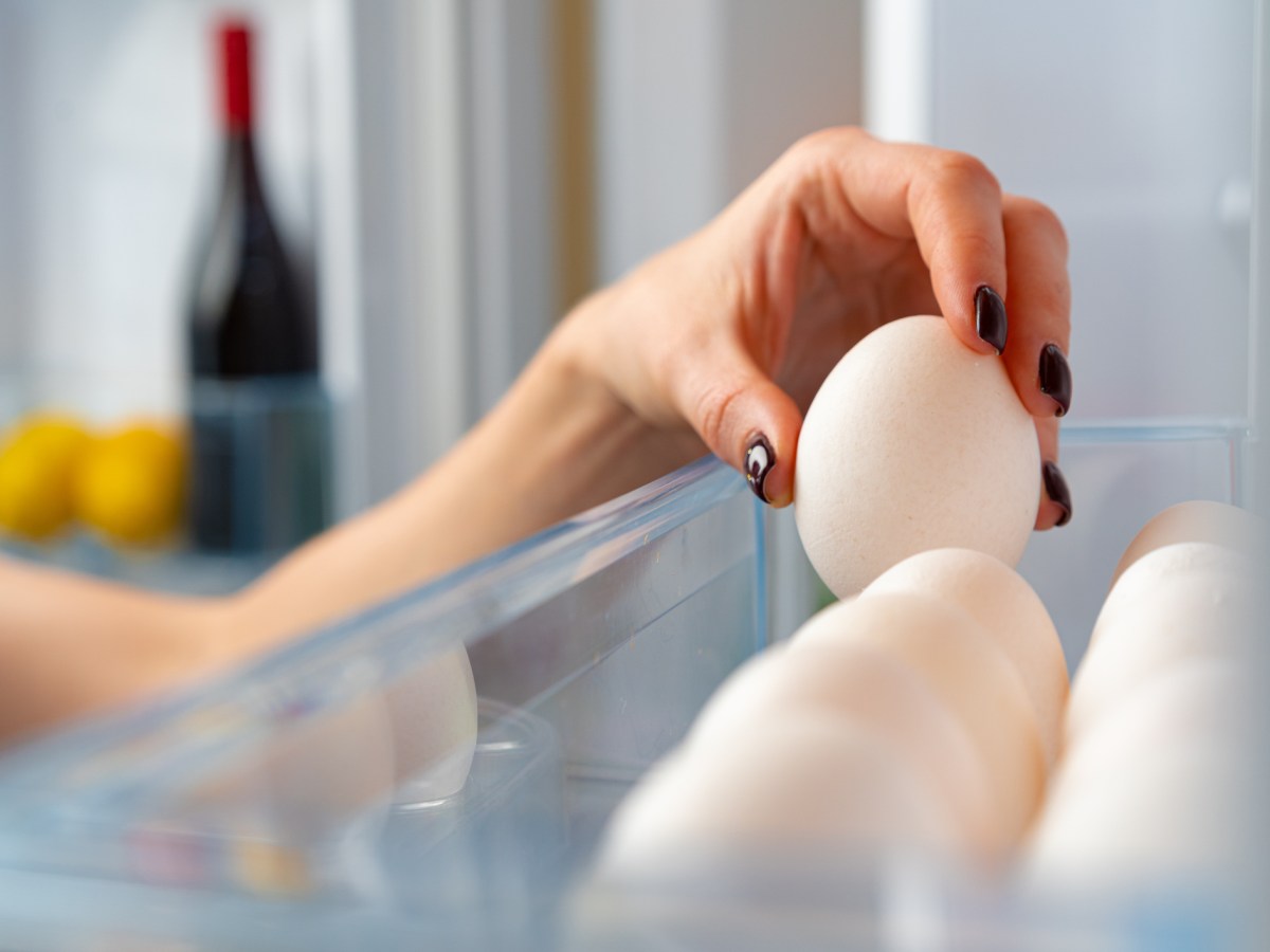 Eier haltbarer? Darum solltest du Eier NIE im Kühlschrank lagern 