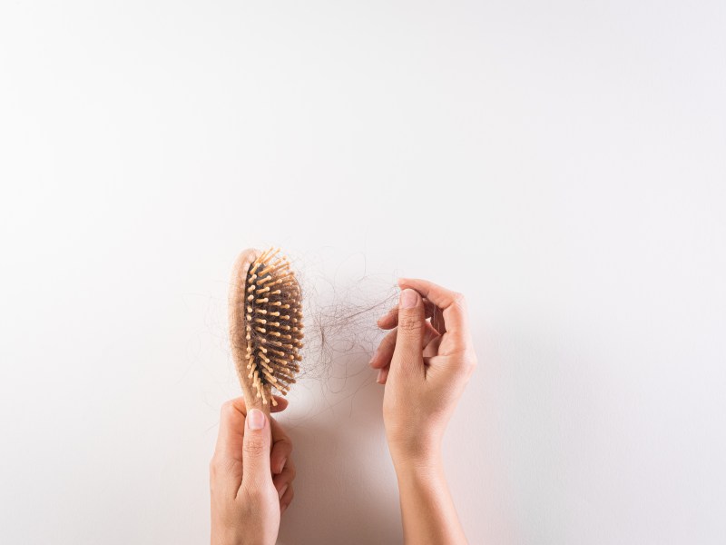 Haarbürste reinigen