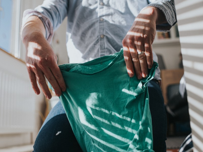 shirt kind falten