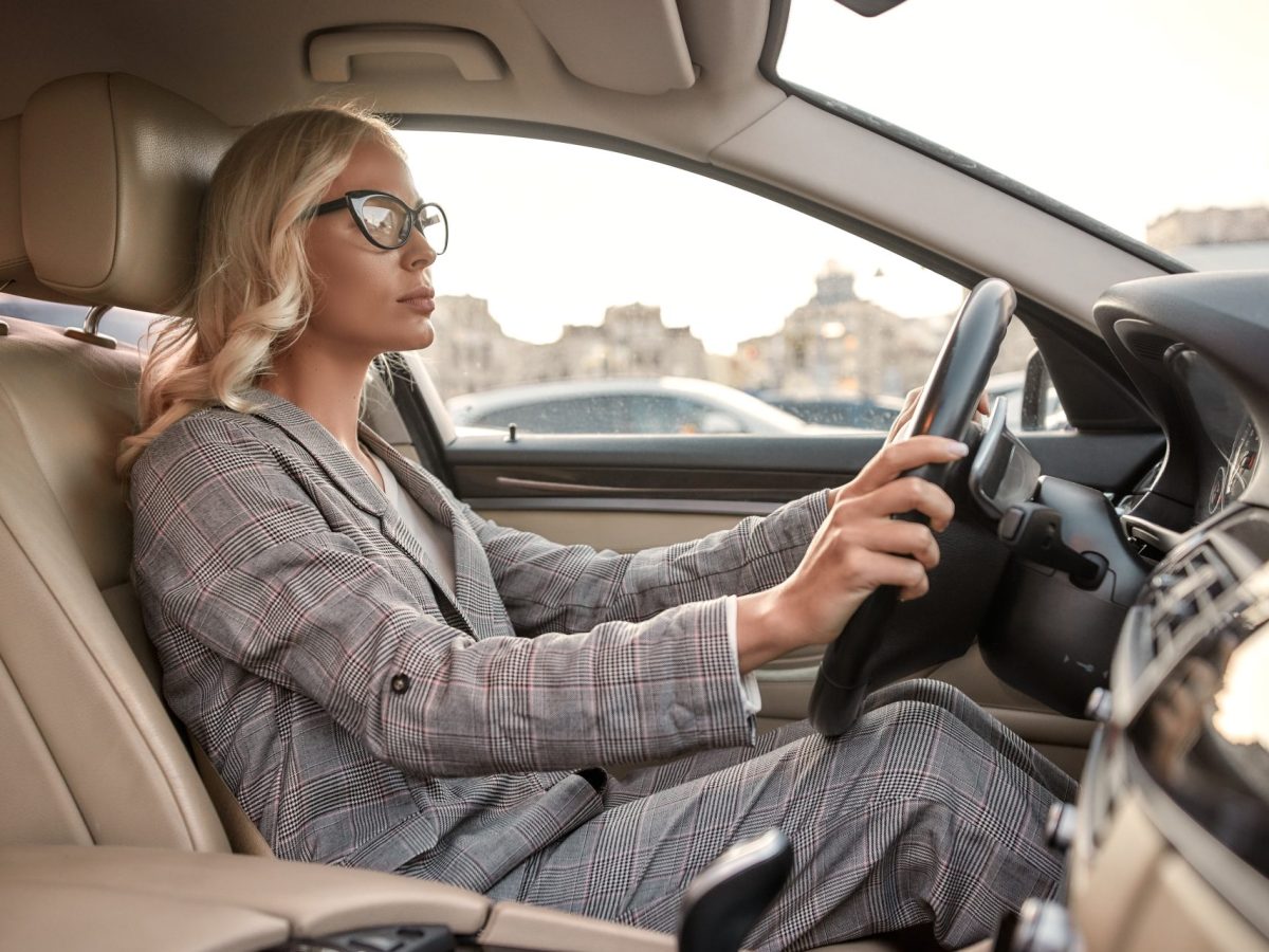 Trotz Brille: Mit dieser Sehstärke darfst du nicht mehr Autofahren