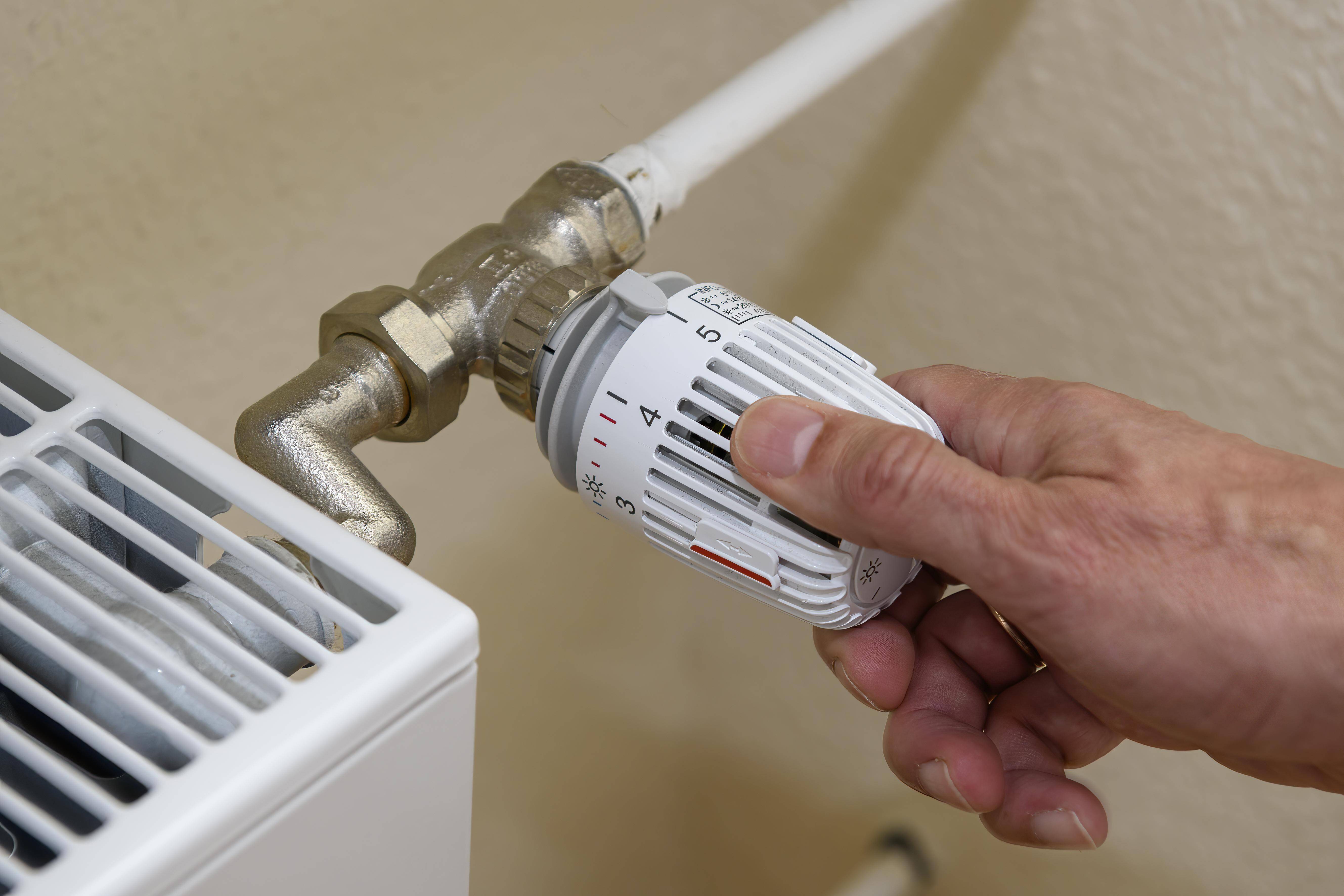 Heizen Warum du bei 30 Grad die Heizung auf 5 drehen solltest wmn