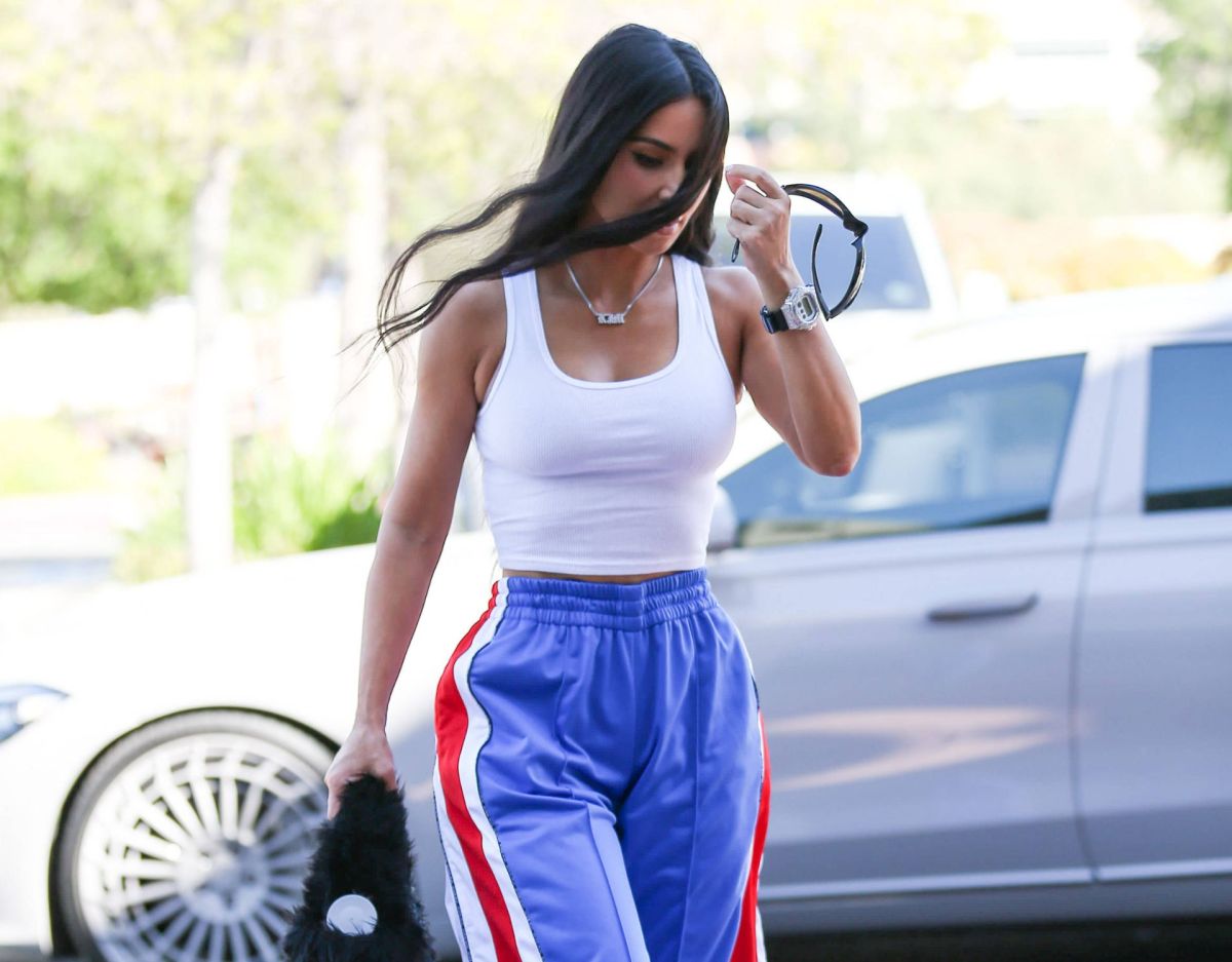 kim kardashian weisses tank top