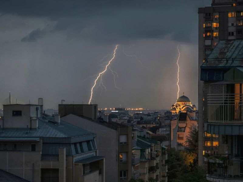 Verhalten bei Gewitter: Das musst du bei Donner und Blitz beachten