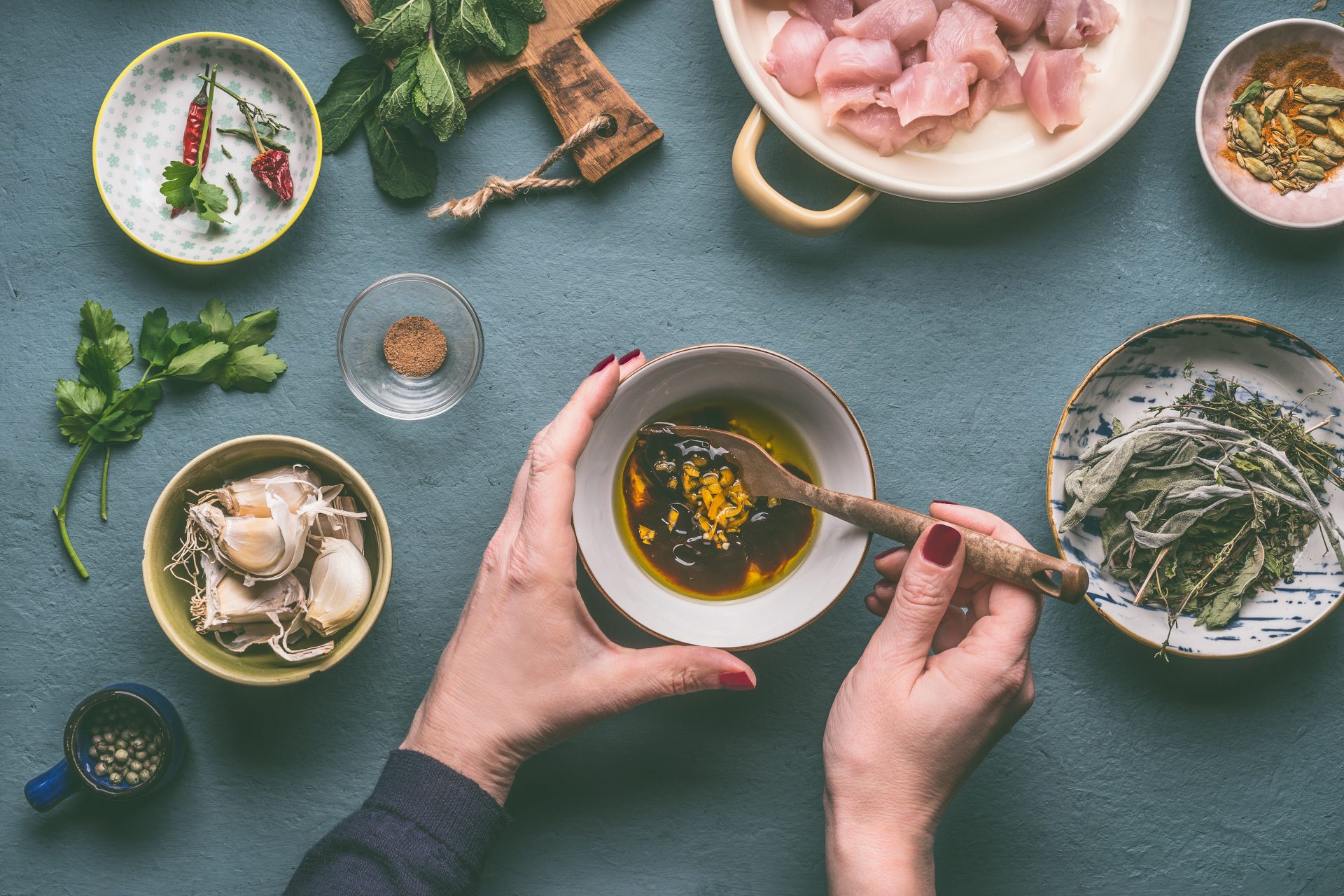 Marinade für Grillfleisch: 3 einfache Rezepte mit nur 3 Zutaten - wmn.de