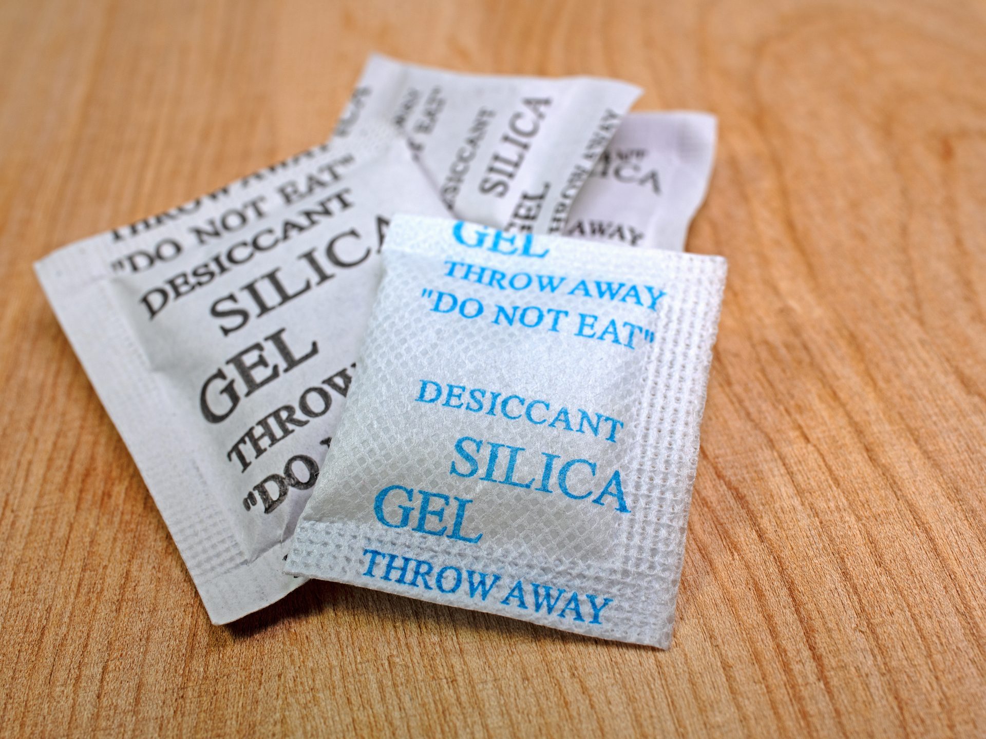 Silica-Gel: Warum Sie die Trockenmittel-Beutel nicht wegwerfen