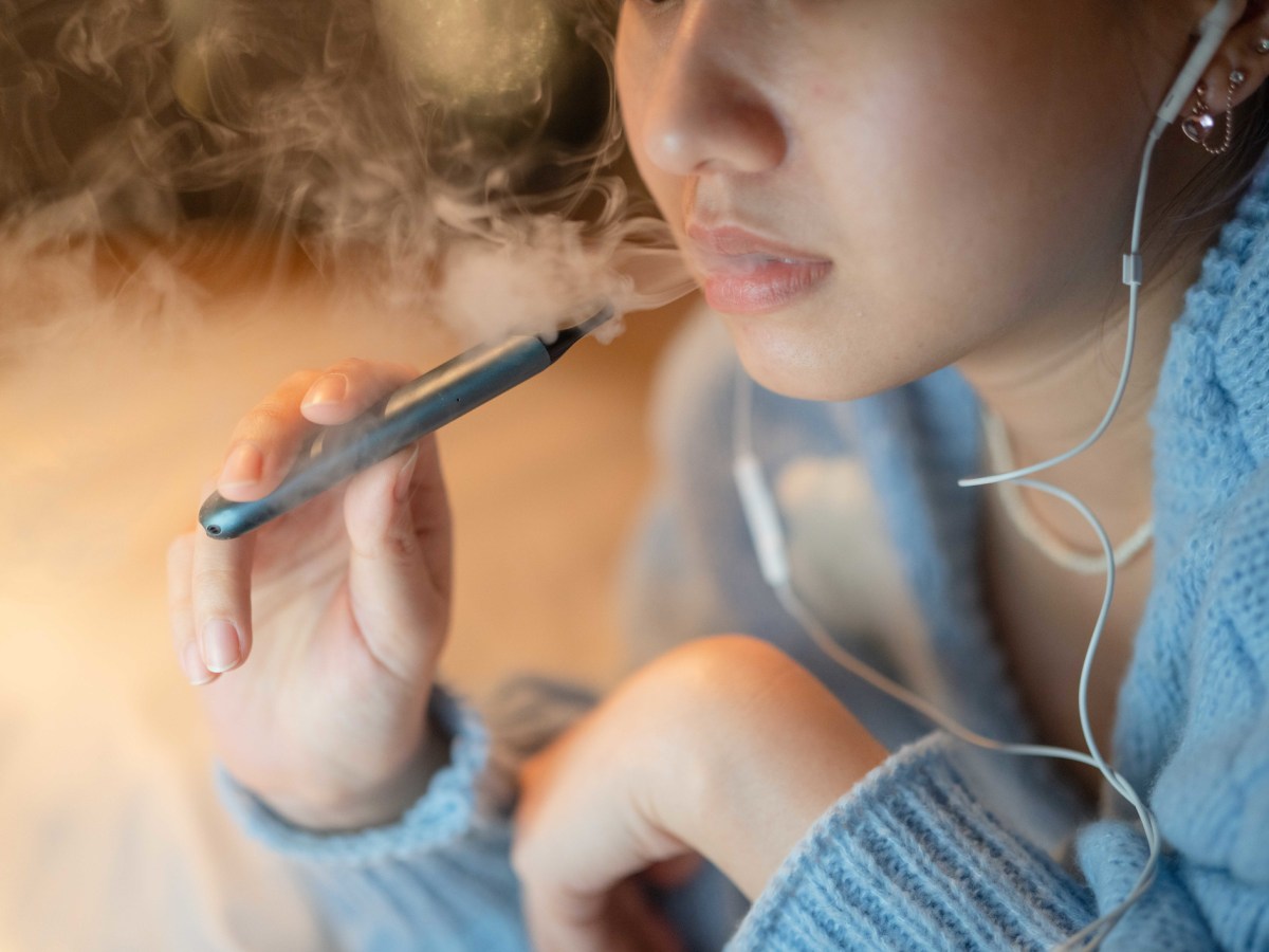 Vapes & E-Zigaretten: So schlecht sind sie für deine Haut