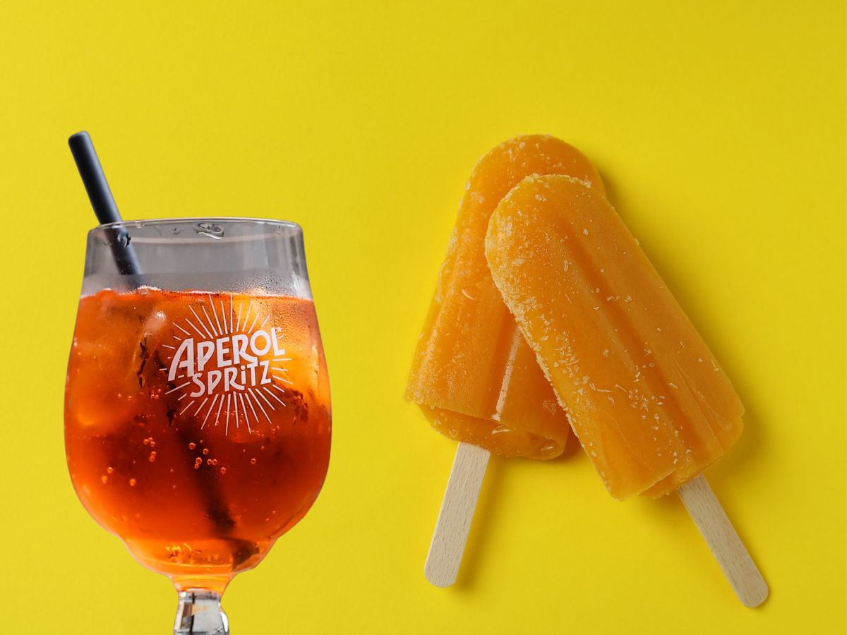 Aperol Spritz Eis: Mach aus dem Drink ein leckeres Eis am Stiel