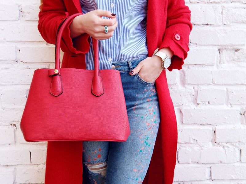 Frau mit Handtasche