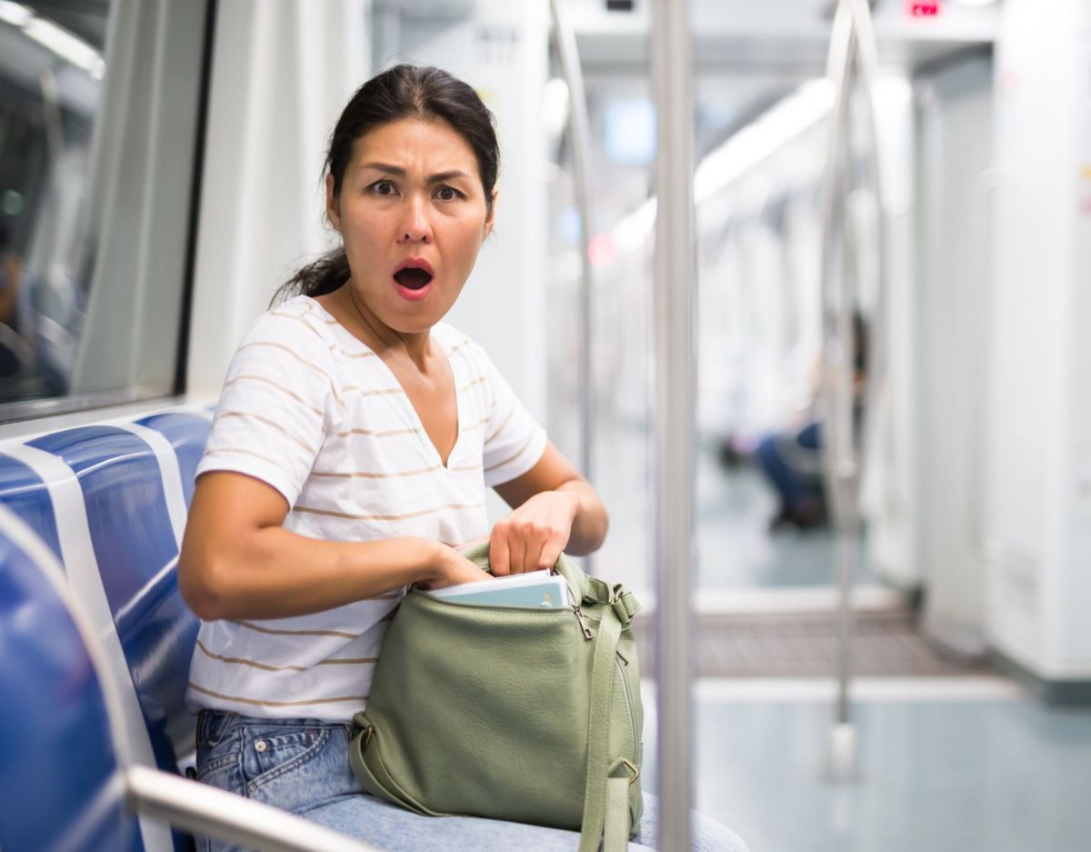 Taschendiebe in der Bahn: So schützt du dich