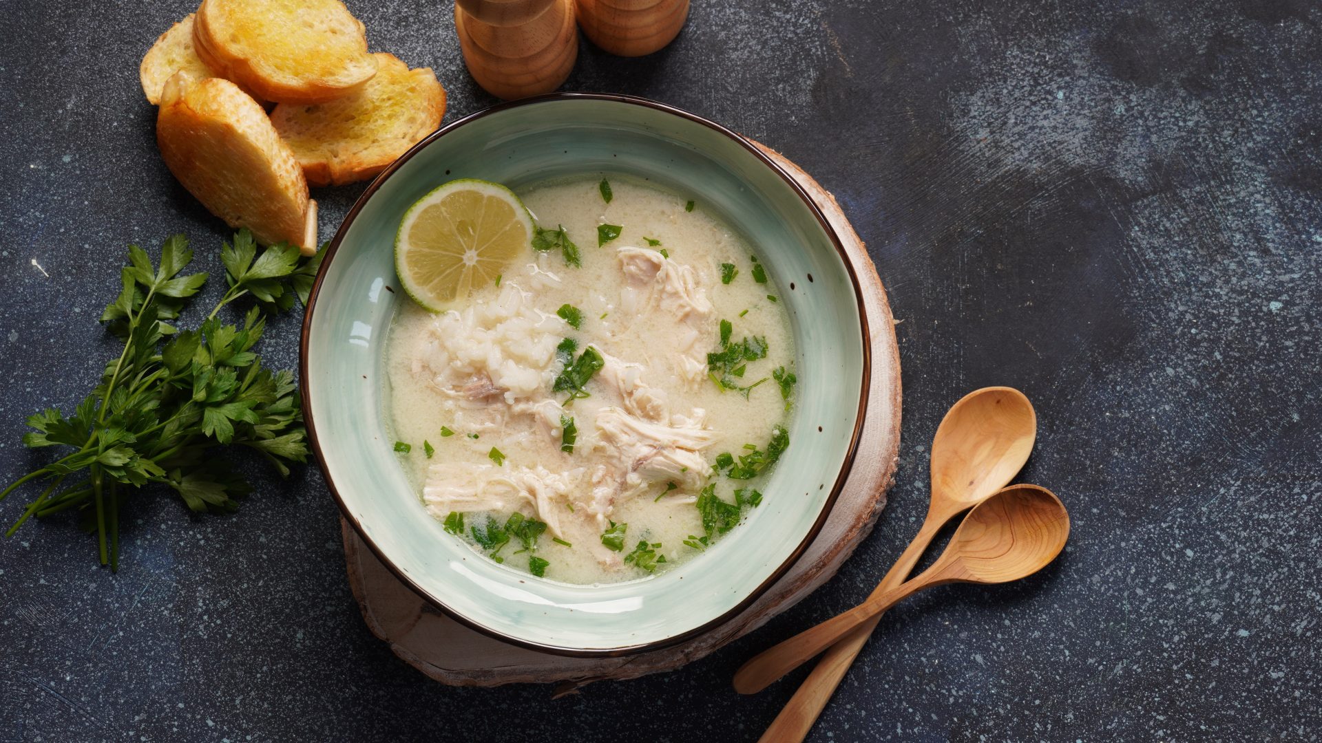 Avgolemono: Rezept für griechische Zitronen-Hühnersuppe - wmn.de