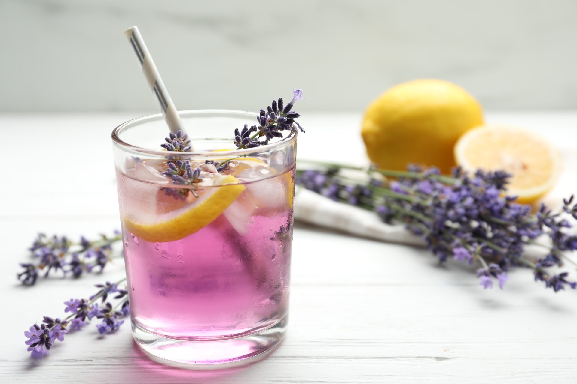 Lavendel-Limonade: Das schönste Getränk des Sommers - wmn