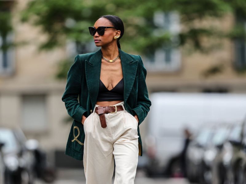 So stylst du die Kordjacke im Herbst 2023