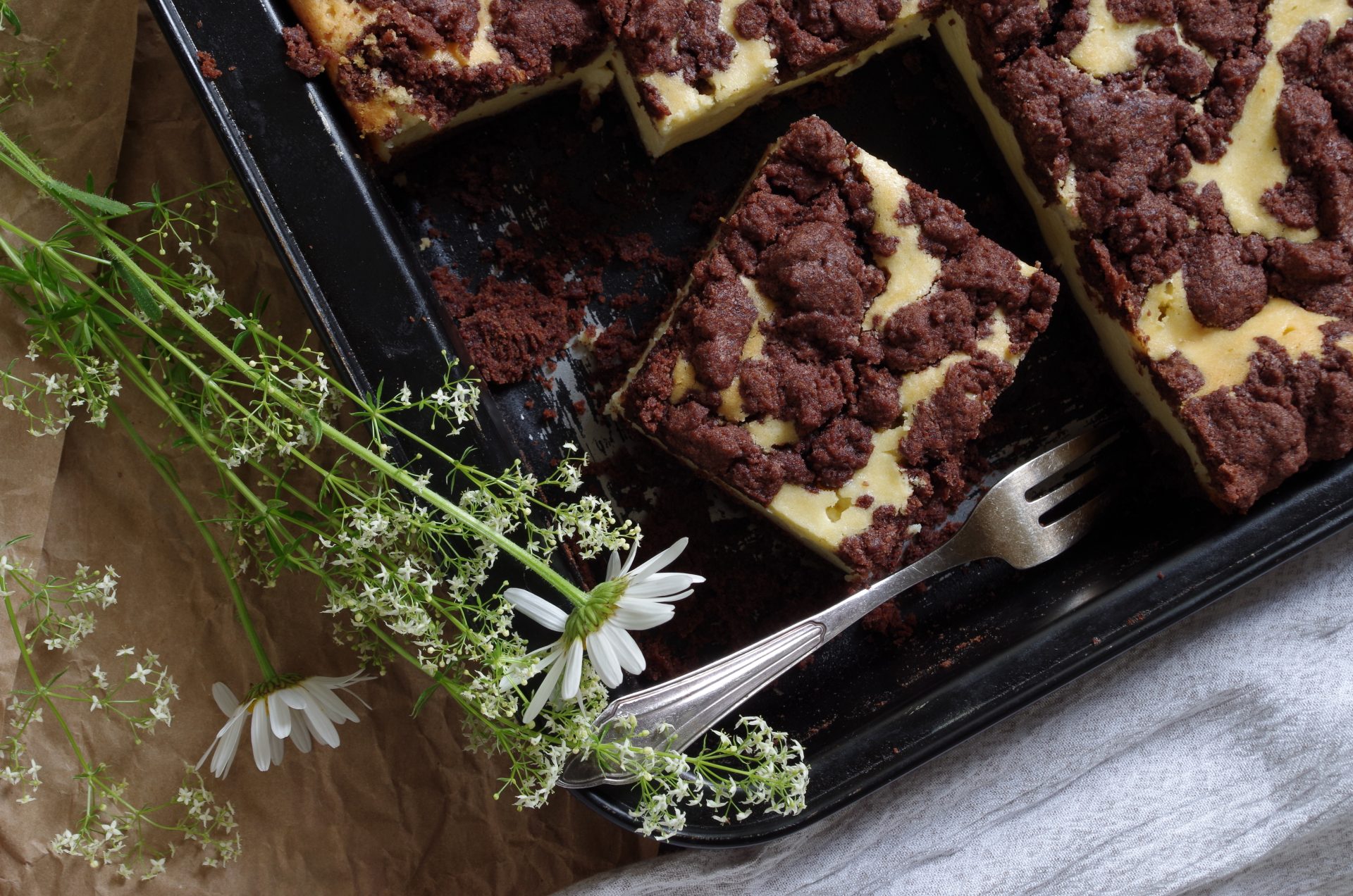 Zum-Tag-der-Deutschen-Einheit-Leckeres-DDR-Rezept-f-r-versunkenen-Streuselkuchen
