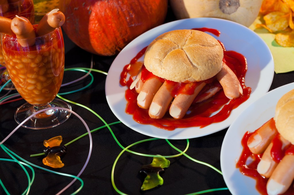 Finger Food für dein Halloween Charcuterie Board