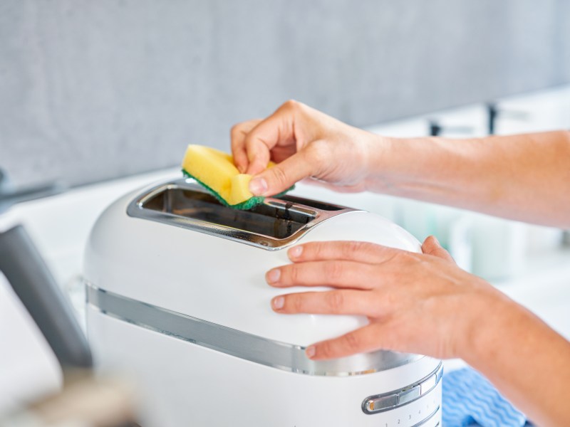 Toaster reinigen