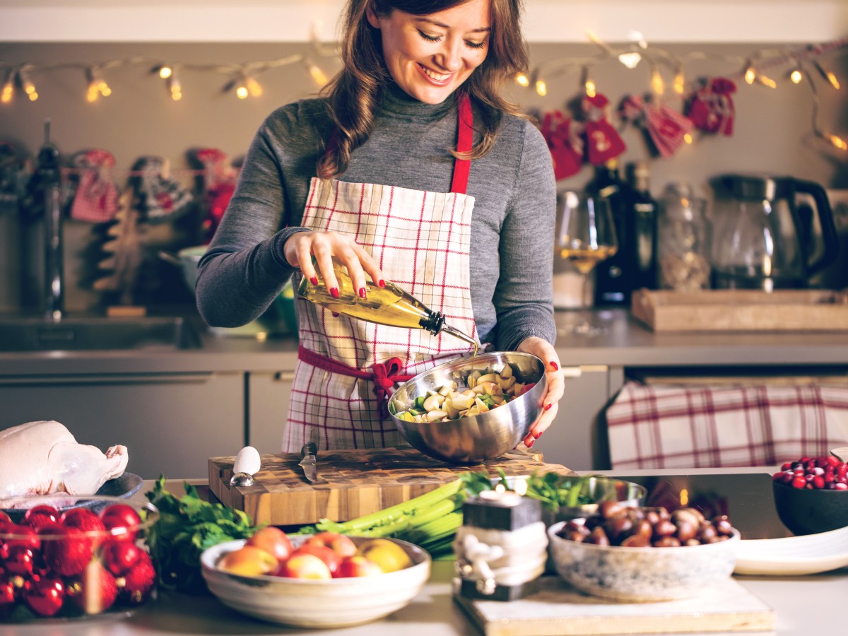 Küche vor Weihnachten: Diese 6 Dinge solltest du vorher dem Fest wegschmeißen
