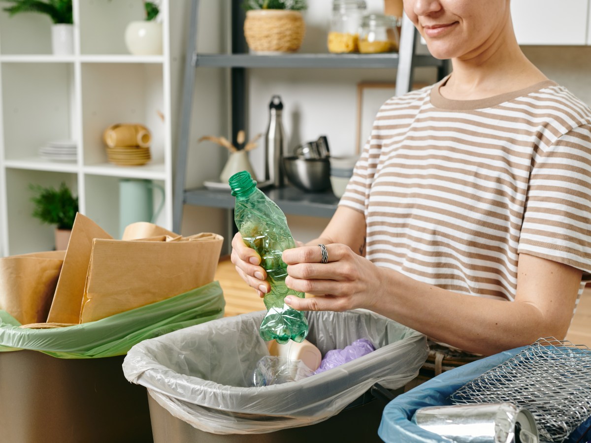 Nicht nur für Abfall: Dafür kannst du deinen Mülleimer in der Küche noch verwenden