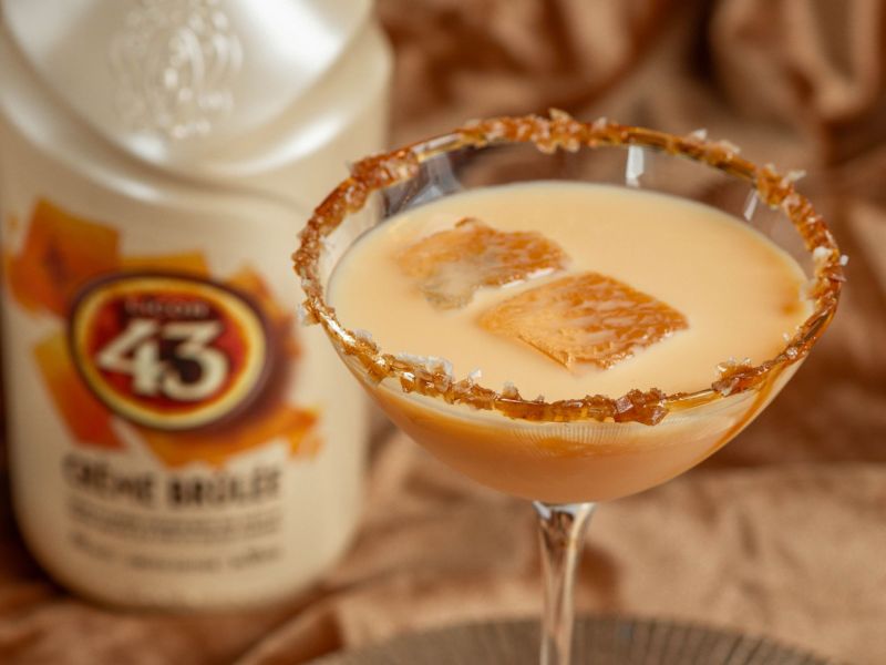 Crème Brûlée Martini: Cremiger Cocktail mit Licor 43