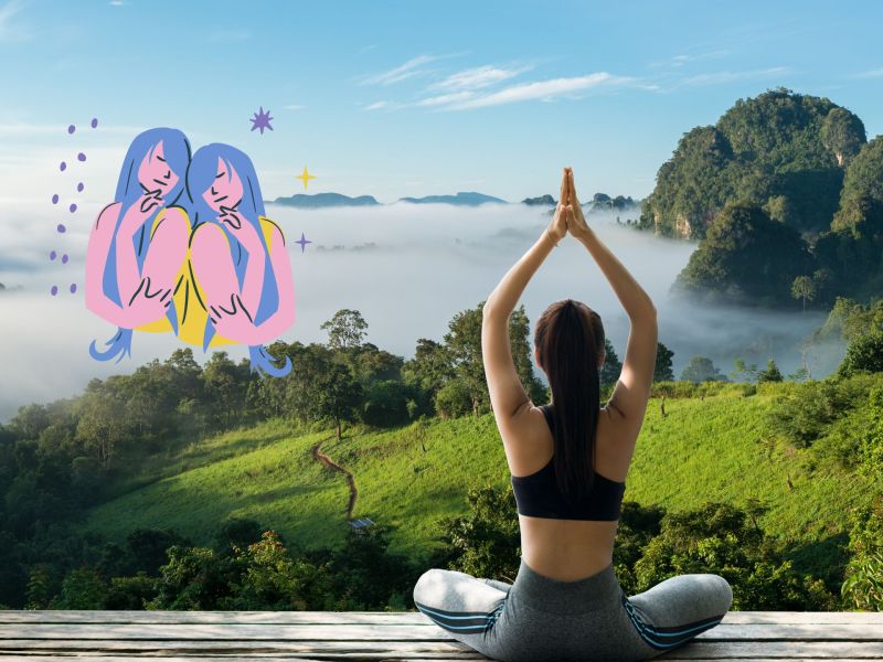 Frau macht Yoga: Gesundheit Horoskop 2024 für Sternzeichen Zwillinge