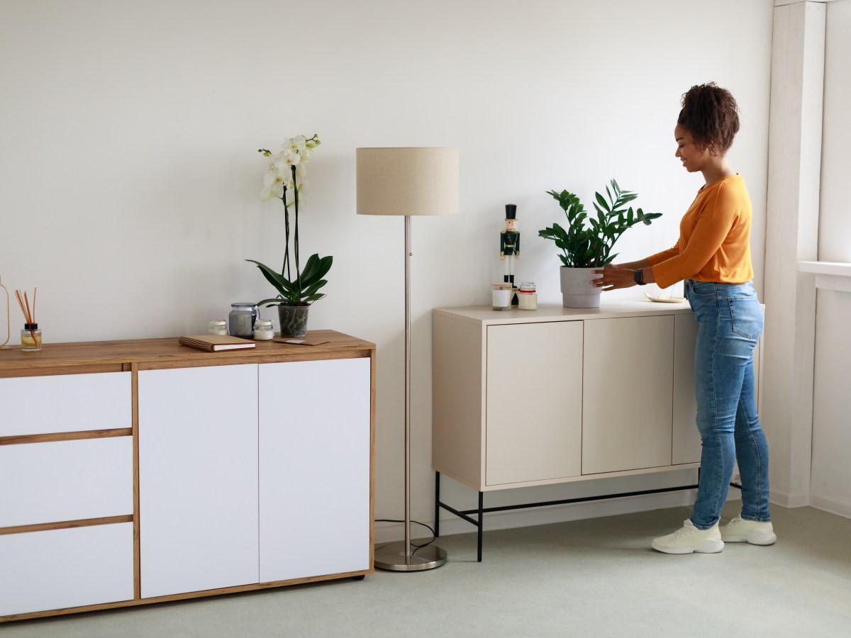 Wohnzimmer minimalistisch einrichten: Die 4 besten Tricks und Tipps