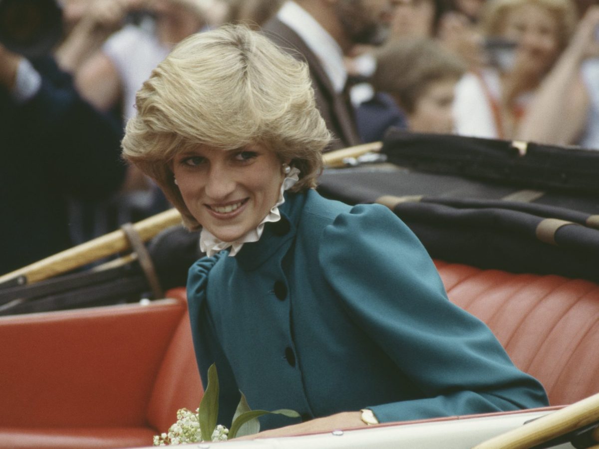 Lady Diana Look: So stylst du den eleganten Modetrend der Prinzessin