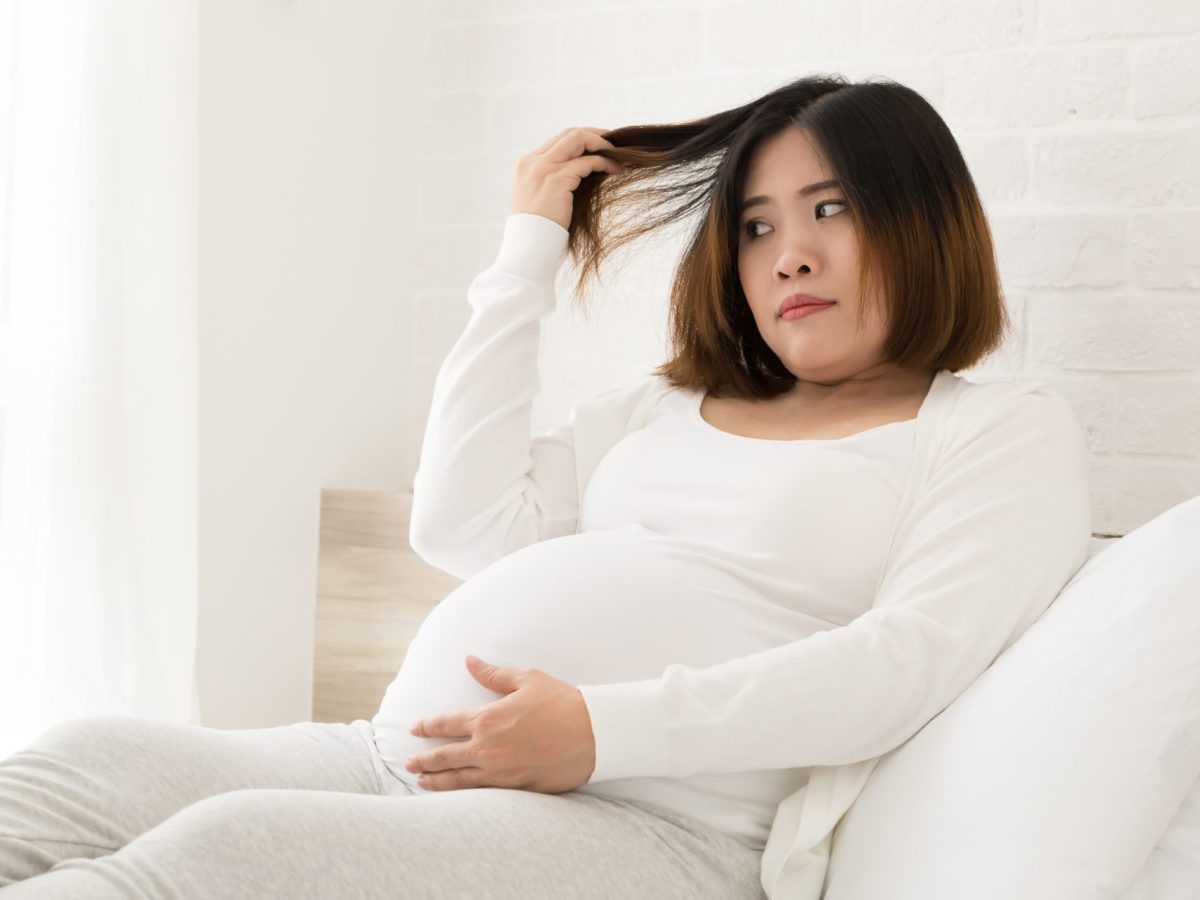 Haare färben während Schwangerschaft: Erlaubt oder Tabu?