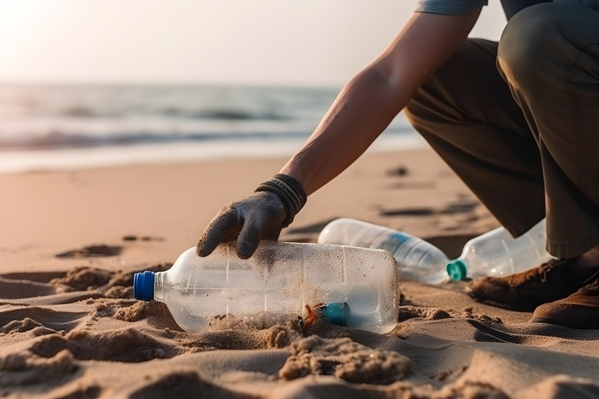 Nicht nur auf Bali lassen sich Strände mit Mengen an Plastikmüll finden.