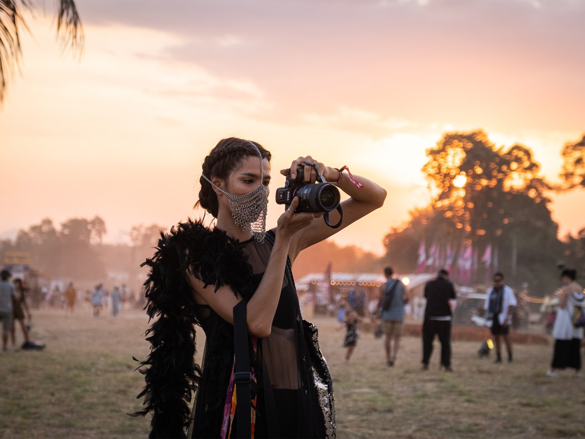 Festival Outfit 2024: 5 Looks, die laut Coachella jetzt in bzw. out sind