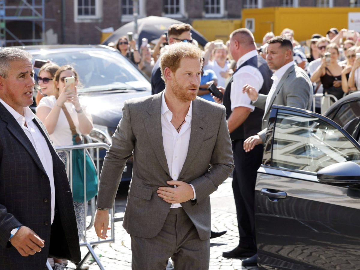 Prinz Harry: 5 Looks, die den britischen Royal ausmachen