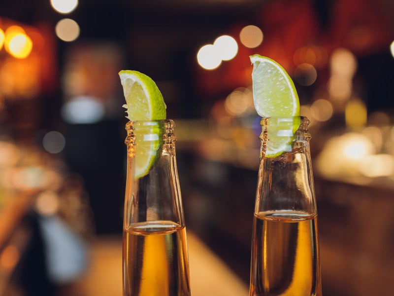 Bierflaschen: Bier Cocktail mit Tequila: Das Rezept