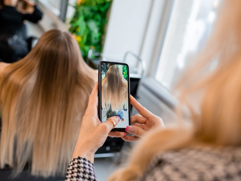 Haare färben