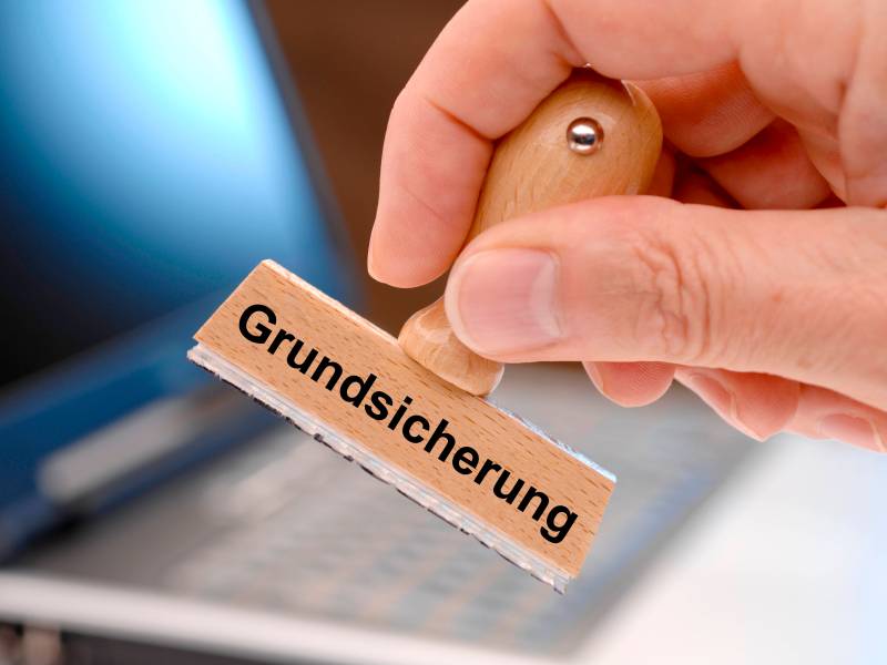 Auf einem Stempel steht das Wort 
