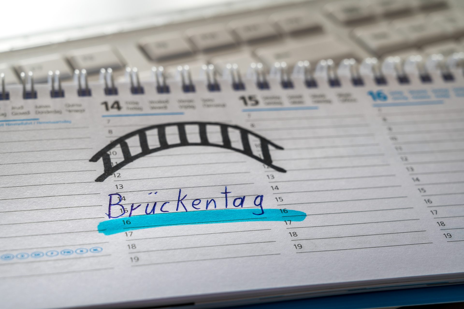 Brückentage 2025 So verdoppelst du deinen Jahresurlaub wmn