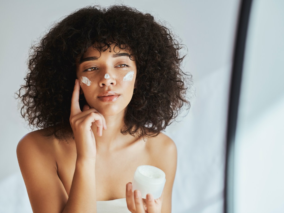 Skincare-Routine leicht gemacht: Expert:innen verraten die beste Abfolge