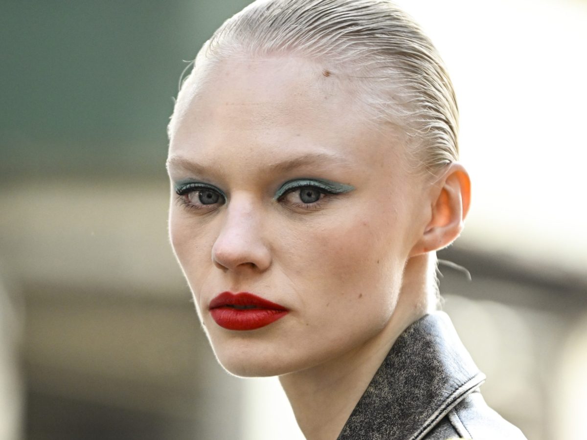 Statt Clean Girl Look: Diesen Make-up-Trend feiern wir im Winter 2025