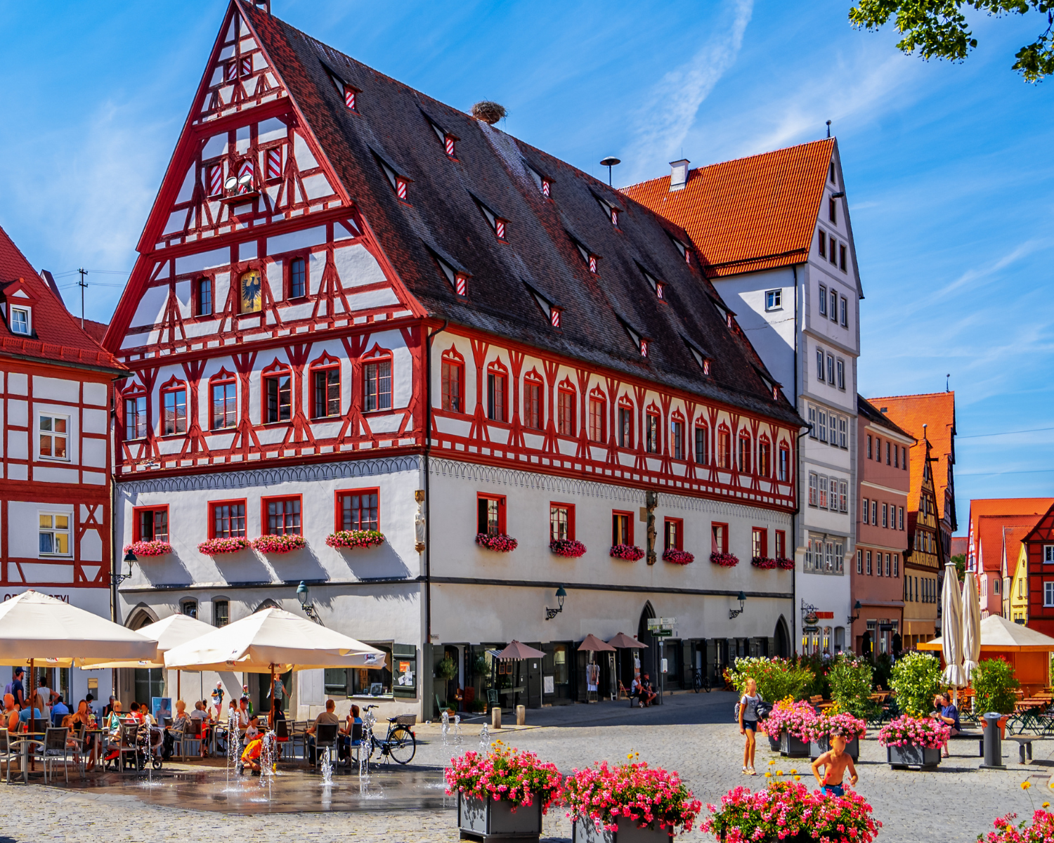 Funkelndes-Geheimnis-Diese-deutsche-Stadt-besteht-aus-Millionen-von-Diamanten