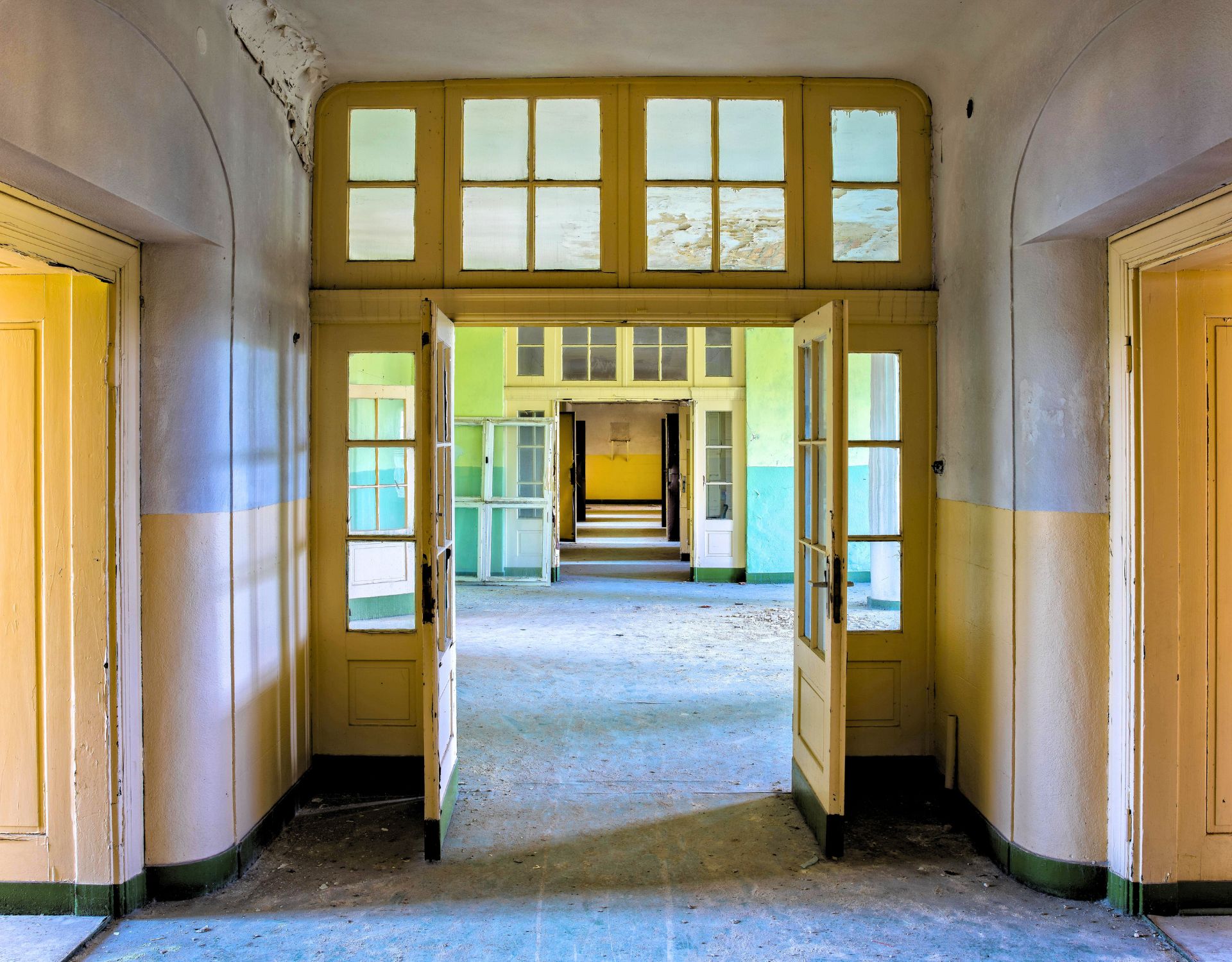 Lost-Places-in-Deutschland-Warum-du-die-Verbotene-Stadt-W-nsdorf-besichtigen-solltest