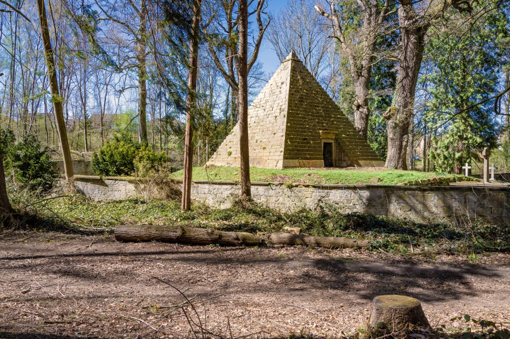 Lost Places: Die „Derneburger Pyramide“ 