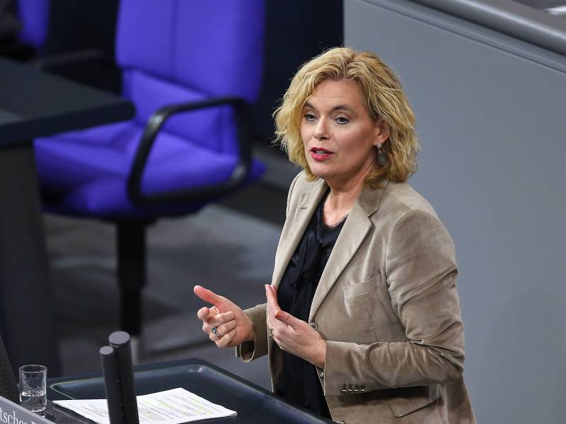Julia Klöckner bei einer Bundestagssitzung.