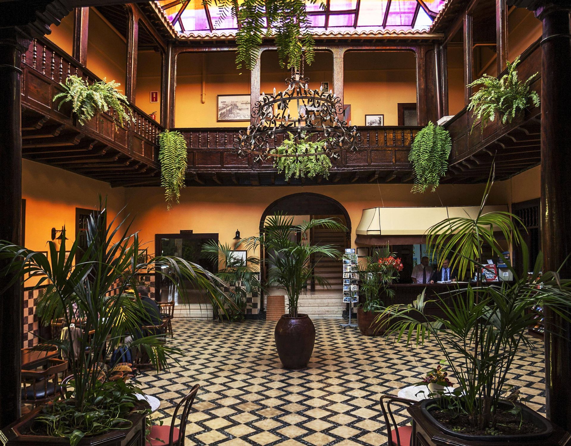 Kanaren-Geheimtipp-2-Hotels-mit-traditionell-kanarischer-Inneneinrichtung