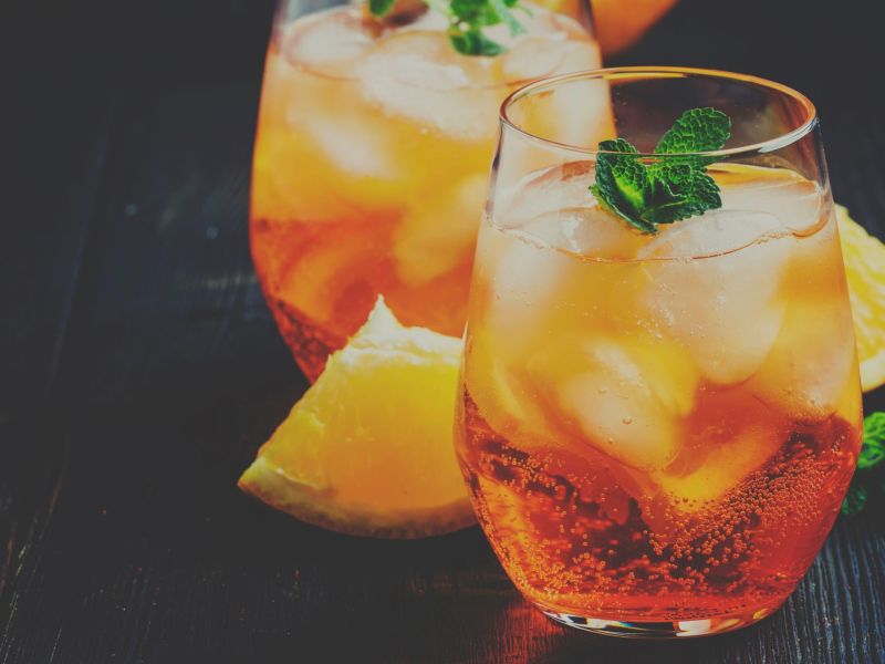Aperol und Gin Cocktails